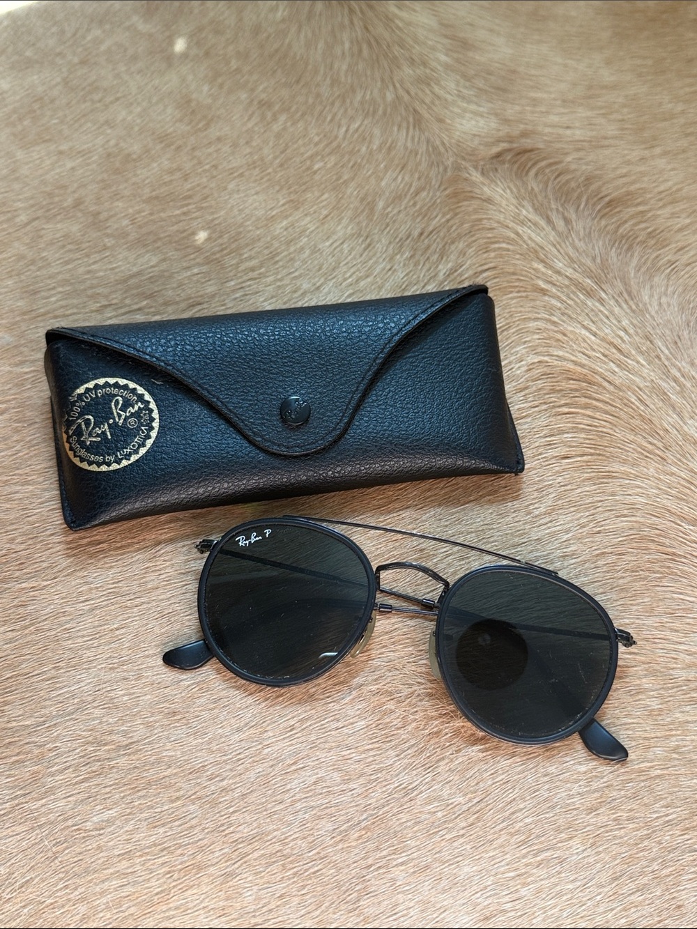 Ray-Ban Black Round Metal Sunglasses with Black Case